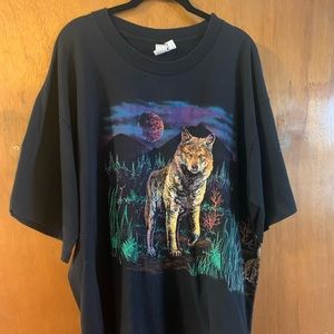Vintage Wolf Graphic Tee